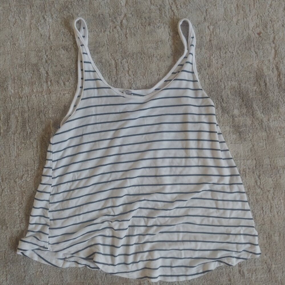 Striped flowy tank top size P/S